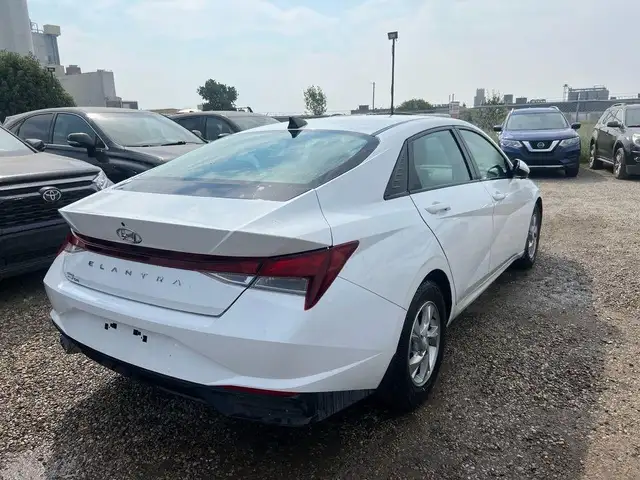 2021 Hyundai Elantra Essential IVT - Photo 7