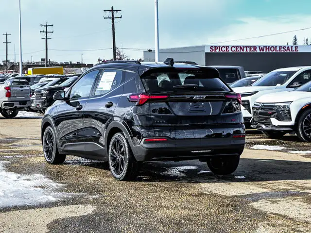 2027 Chevrolet Bolt RS - Photo 10