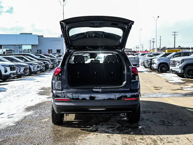 2027 Chevrolet Bolt RS - Photo 13