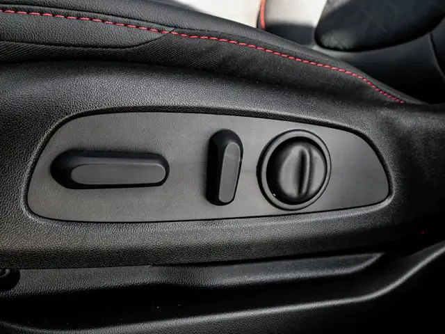 2027 Chevrolet Bolt RS - Photo 17