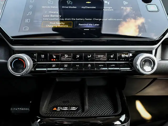2027 Chevrolet Bolt RS - Photo 27