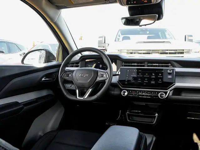 2027 Chevrolet Bolt RS - Photo 29