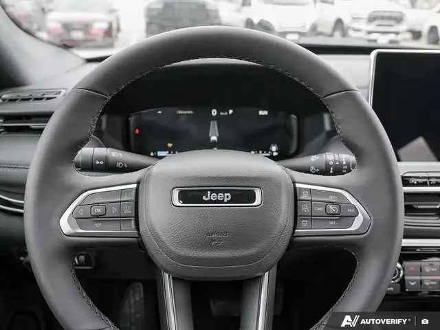 2026 Jeep Compass ALTITUDE | 4X4 | PANO | SND | CAM | BSM | NAVI - Photo 13
