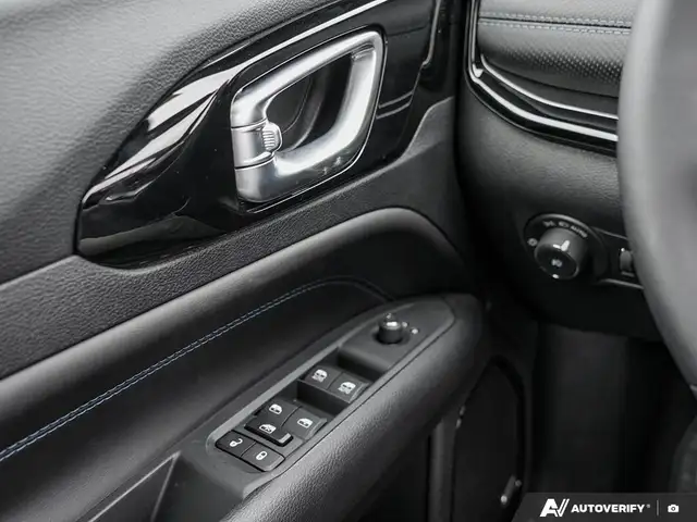 2026 Jeep Compass ALTITUDE | 4X4 | PANO | SND | CAM | BSM | NAVI - Photo 16
