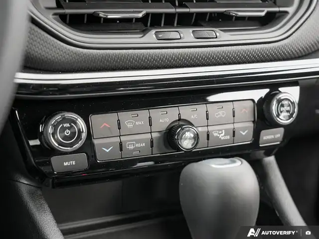 2026 Jeep Compass ALTITUDE | 4X4 | PANO | SND | CAM | BSM | NAVI - Photo 20