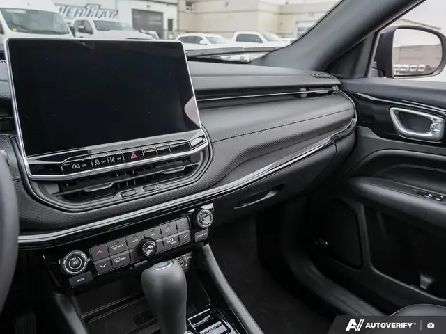 2026 Jeep Compass ALTITUDE | 4X4 | PANO | SND | CAM | BSM | NAVI - Photo 21