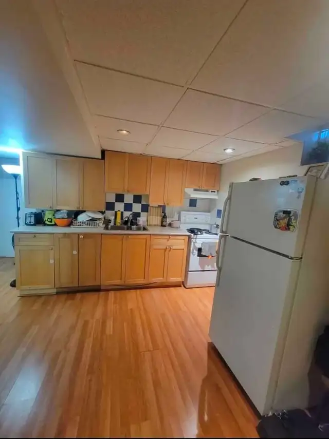 1 Bedroom basement available from April 1st - Photo 2