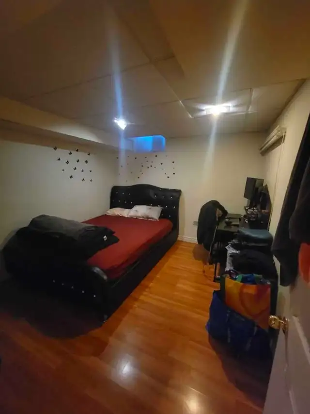 1 Bedroom basement available from April 1st - Photo 3