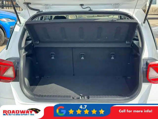 2024 Hyundai Venue Preferred HEATED SEATS | APPLE CARPLAY | B... - Photo 7