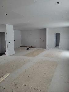 Hiring labourers and/or professional drywallers. board and/o - Photo 2