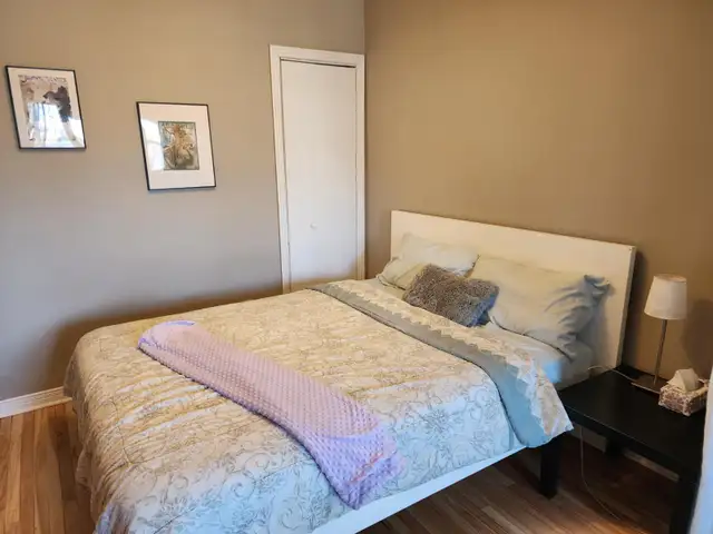 1 350$ Studio Métro Ligne Bleu. - Photo 2