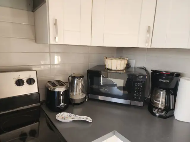 1 350$ Studio Métro Ligne Bleu. - Photo 5