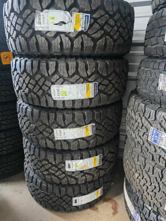 295-65-18 Goodyear Duratrac 1680  Brand New Tires - Photo 2