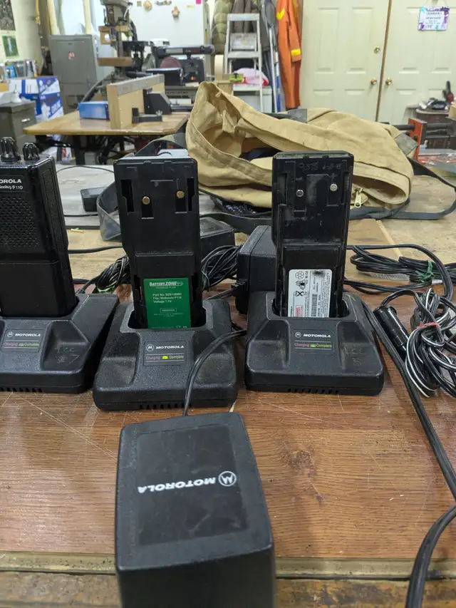 Two way radios - Photo 2