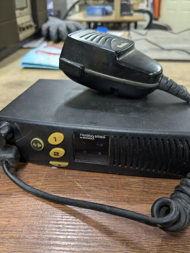 Two way radios - Photo 4