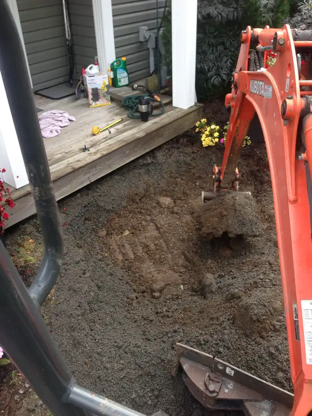 Hiring Landscaper / Hardscaper - Photo 5