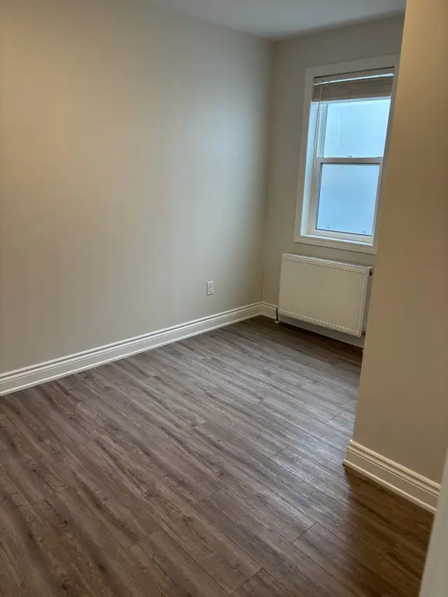 New 3 bedroom apartment in Long branch Etobicoke - Photo 7