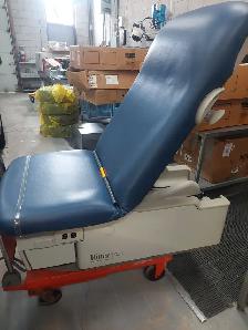 Refurbished Ritter/Midmark 222 Hi-Lo exam table with drawer heat