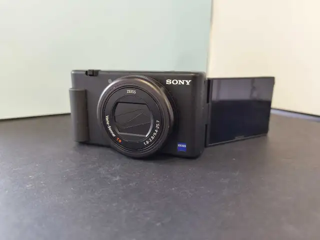 Sony ZV-1 M1 CC camera
