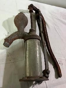 Antique Smart Cistern Pump - Photo 2