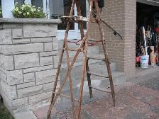 6 Foot Wooden Ladder - Photo 9