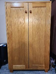 Solid wood cabinet