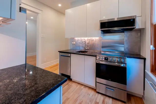 Westmount NDG / Metro Vendome / MUHC (5 ½) (1 1)$3250/m. Avail - Photo 5