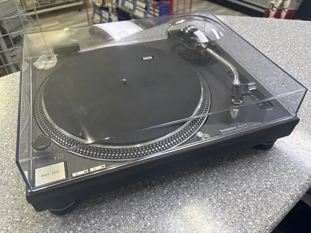 Technics SL1200 MKII Turntable