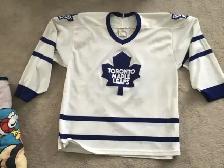 CCM MAPLE LEAF 