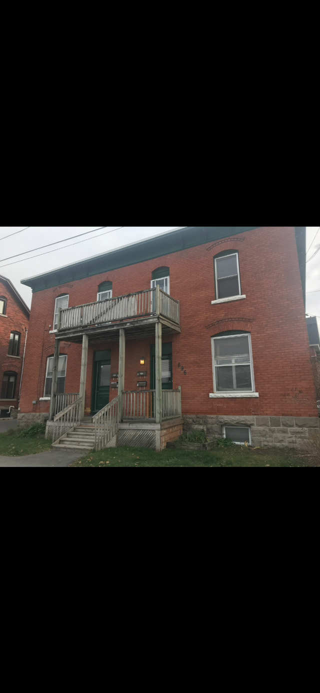 Centertown Ottawa Brian 613-762-9977