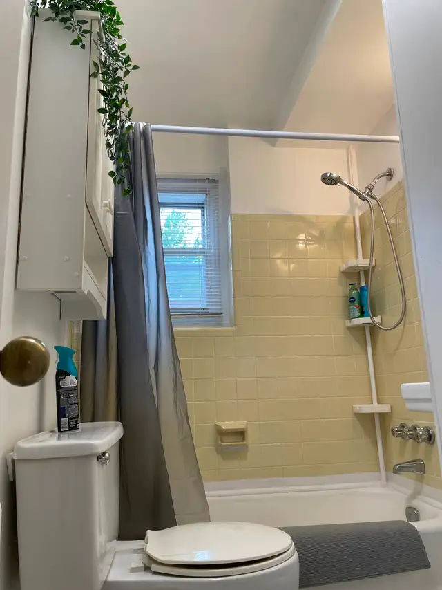 furnished 3 Bedroom -metro cote vertu-family of 6-or 3students - Photo 10