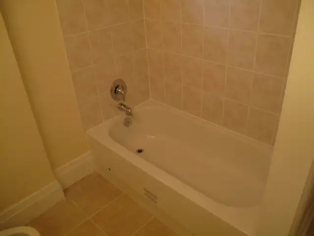 2 Bedroom Apartment - 26 Gifford Street - Photo 6