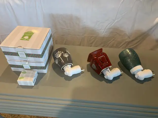 Scentsy Plug in Warmers