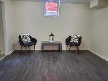 Spacious Basement Apt - Britannia & 10th Line - Utilities & Wifi