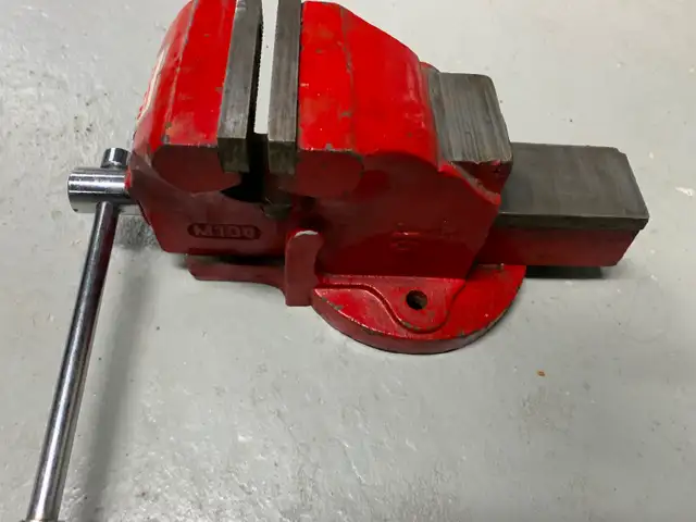 Étau d’établi Tiger M100 3’’ très peu utilisé - Photo 2