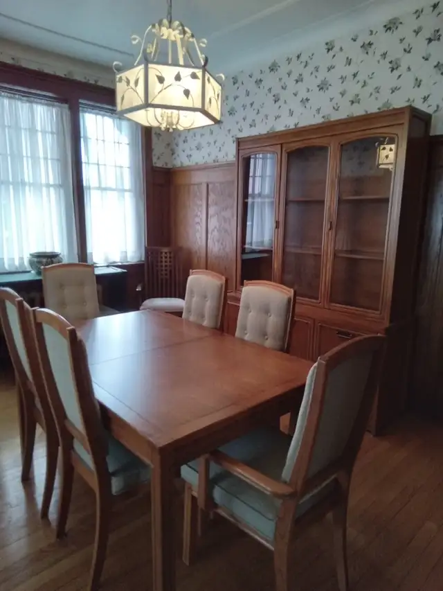 Dining room suite - Photo 3