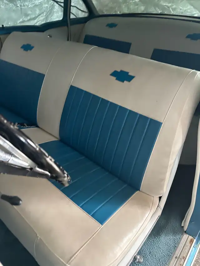 1957 Chevy 4 door - Photo 2