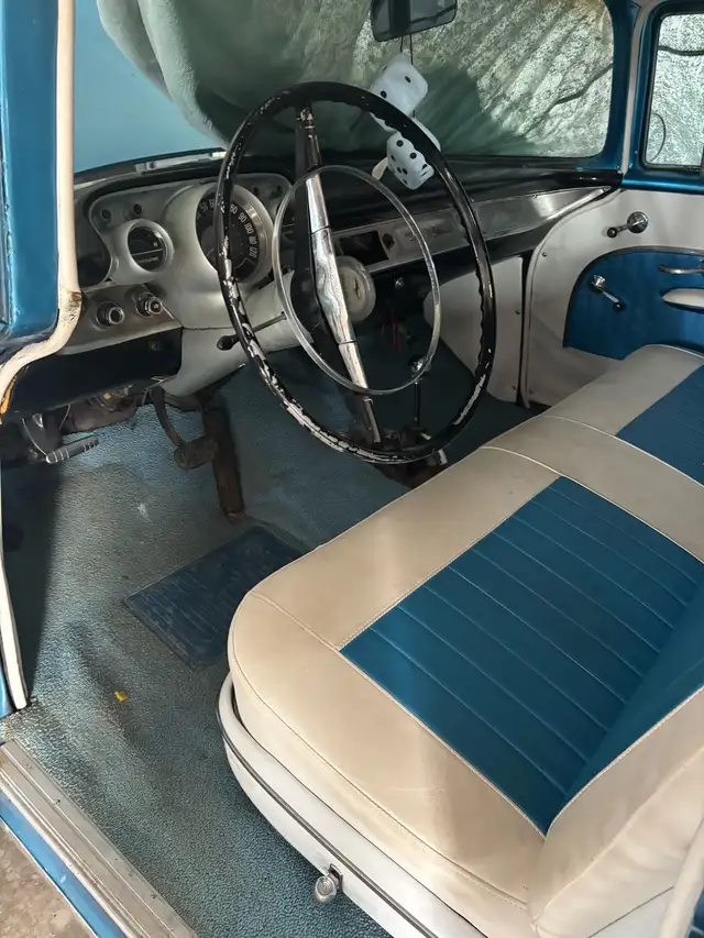 1957 Chevy 4 door - Photo 3