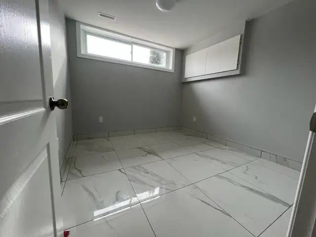 Basement for Rent! - Photo 6