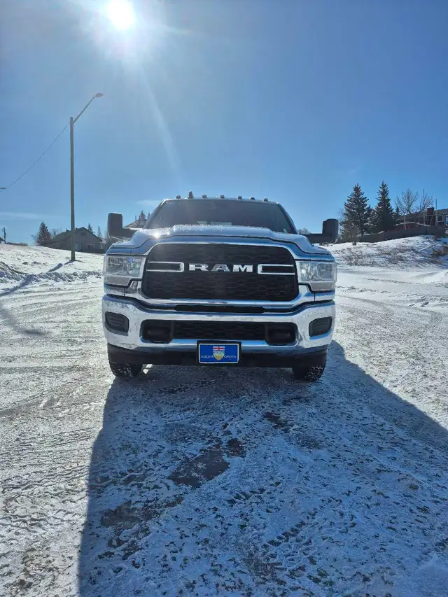 2019 Ram 3500 - Photo 2