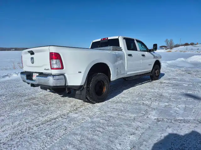 2019 Ram 3500 - Photo 4
