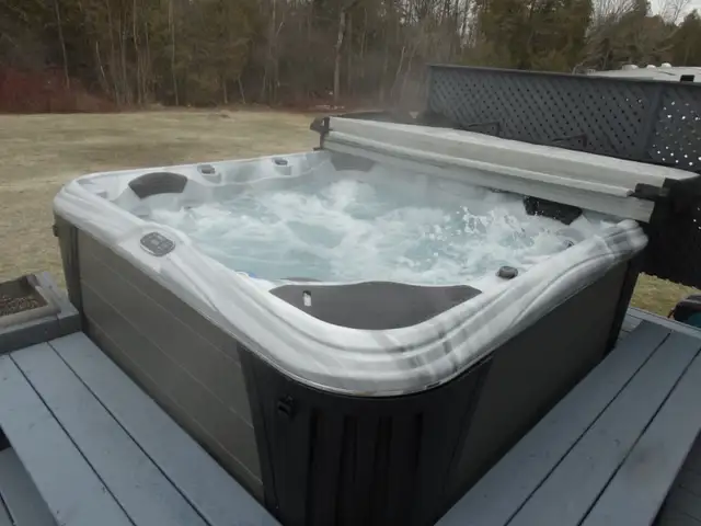Best Life Hot Tub.