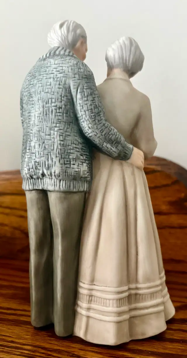 Porcelain Figurine Titled 'Fifty Years Together' ("Enesco") - Photo 4