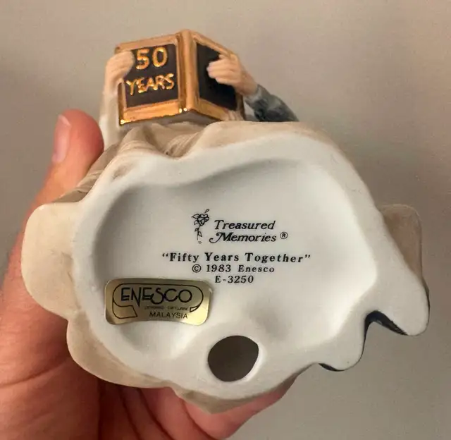 Porcelain Figurine Titled 'Fifty Years Together' ("Enesco") - Photo 7