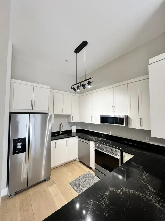 GORGEOUS, EXECUTIVE 2 BR 2 BATH CONDO AVAILABLE NOW! - Photo 6