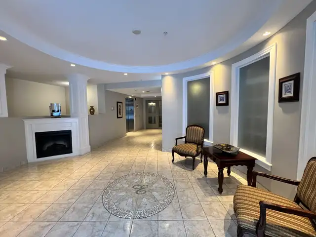 GORGEOUS, EXECUTIVE 2 BR 2 BATH CONDO AVAILABLE NOW! - Photo 8