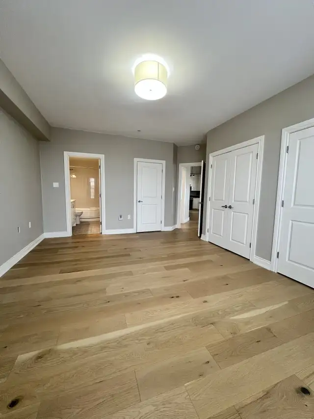 GORGEOUS, EXECUTIVE 2 BR 2 BATH CONDO AVAILABLE NOW! - Photo 10
