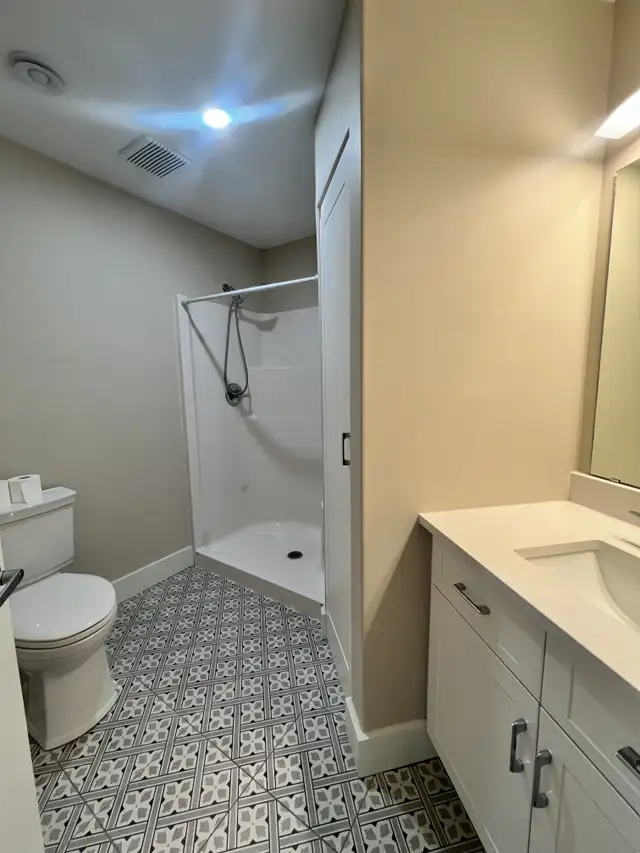 GORGEOUS, EXECUTIVE 2 BR 2 BATH CONDO AVAILABLE NOW! - Photo 19
