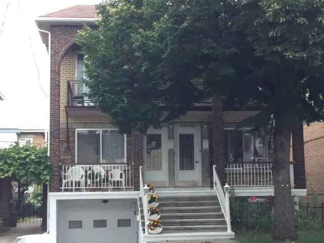 Large and Bright 3 1/2 Apartment for Rent