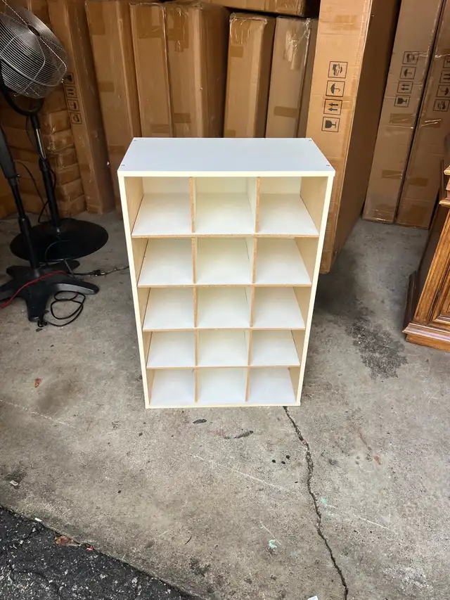 Free delivery used 12 Cube Storage Organizer Shelf